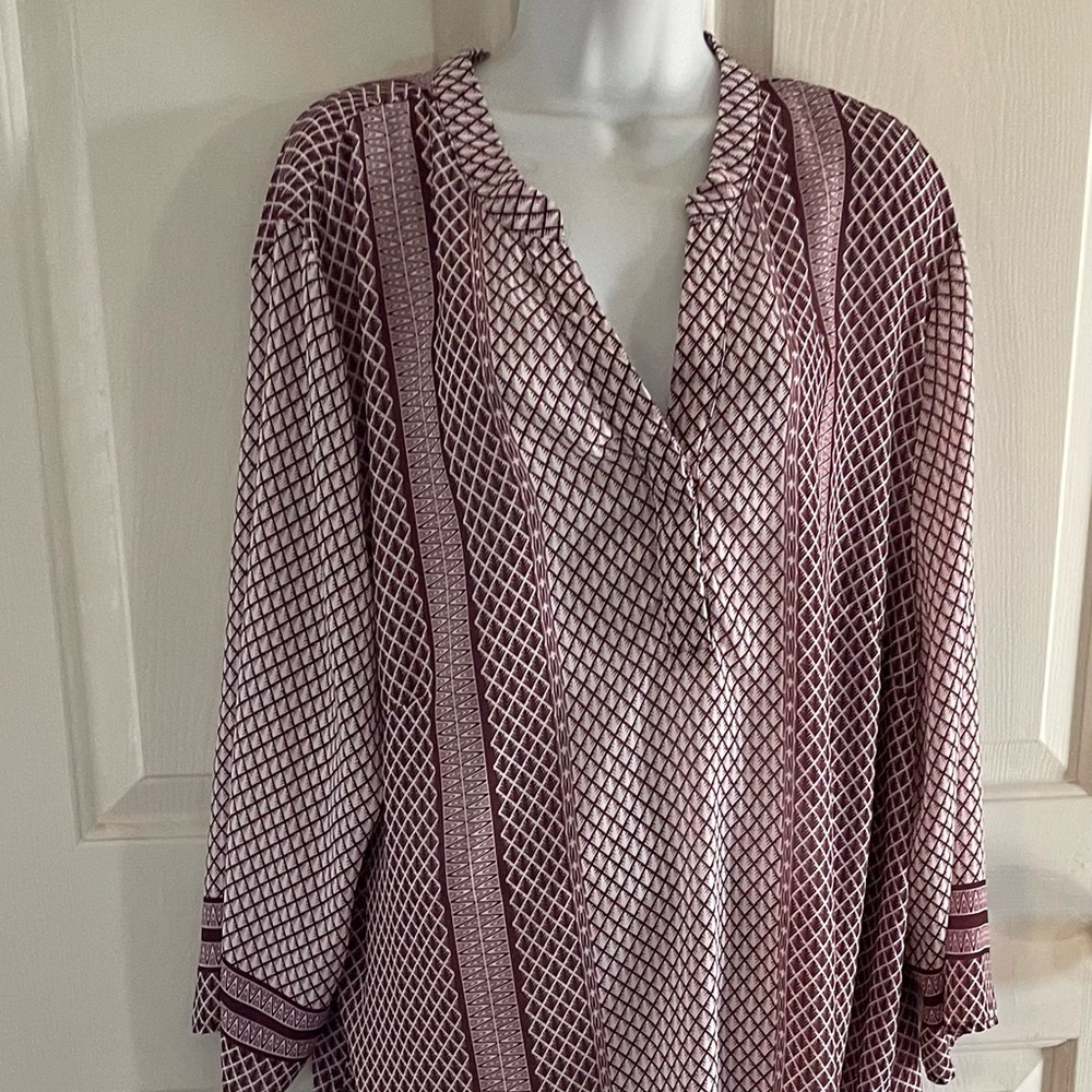 Norm Thompson Burgundy and White Geometric Tunic
